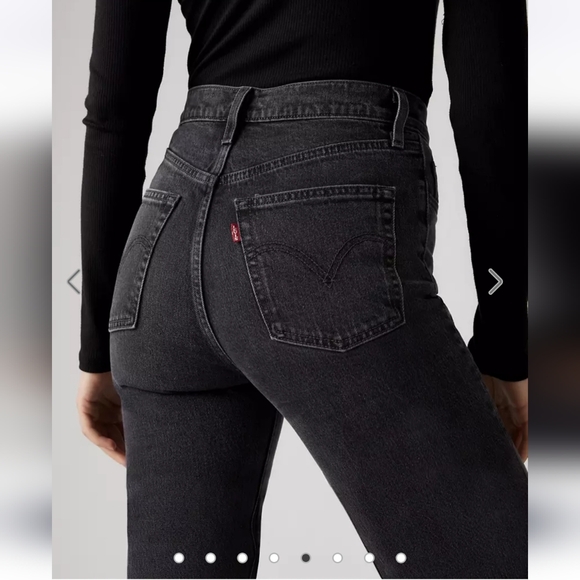 NEW NWT Levis Ribcage Bell Women's Jeans-On The Town Black: W24L32 - Picture 1 of 10